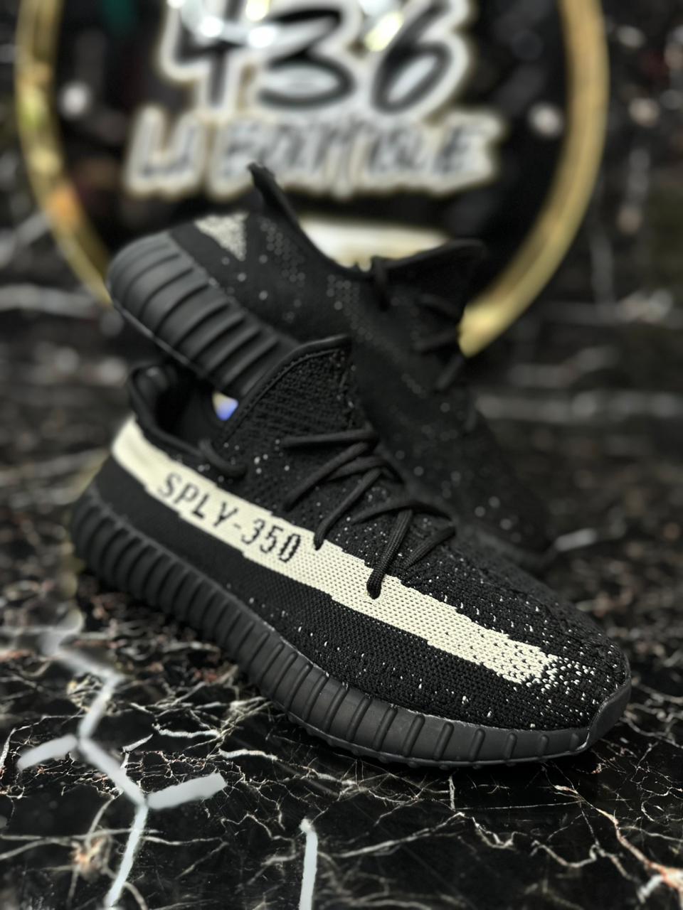 Yeezy Boost 350 V2